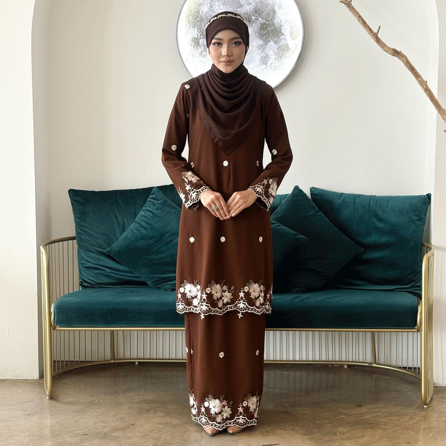 Ailisa Kurung