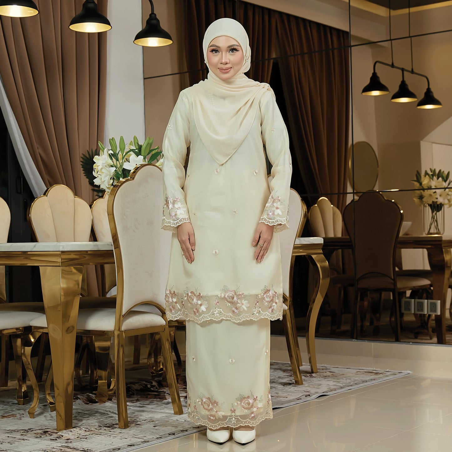 Velina Kurung