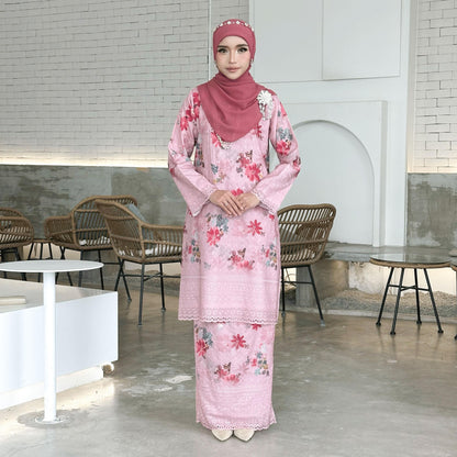 Hazwina Kurung