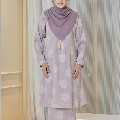 Livonna Kurung