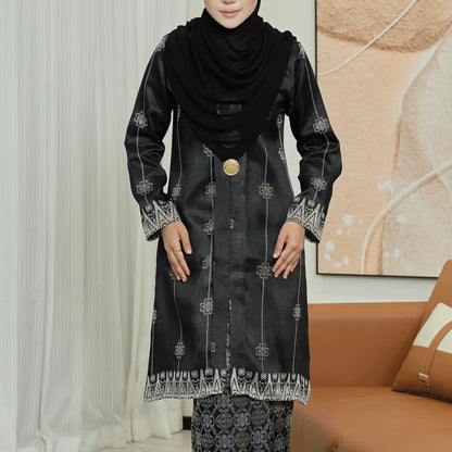Mayang Sari Kebaya