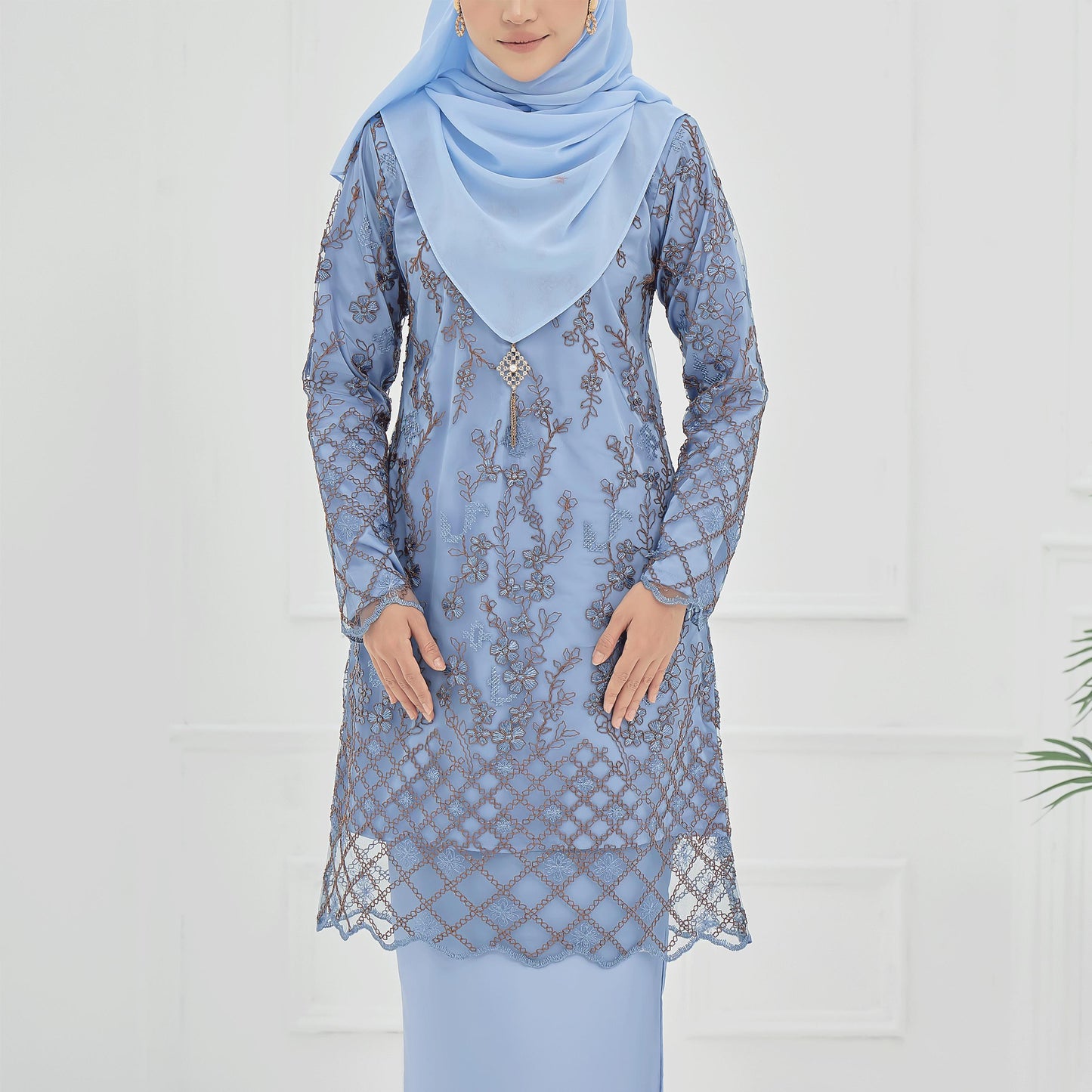 Roseina Kurung