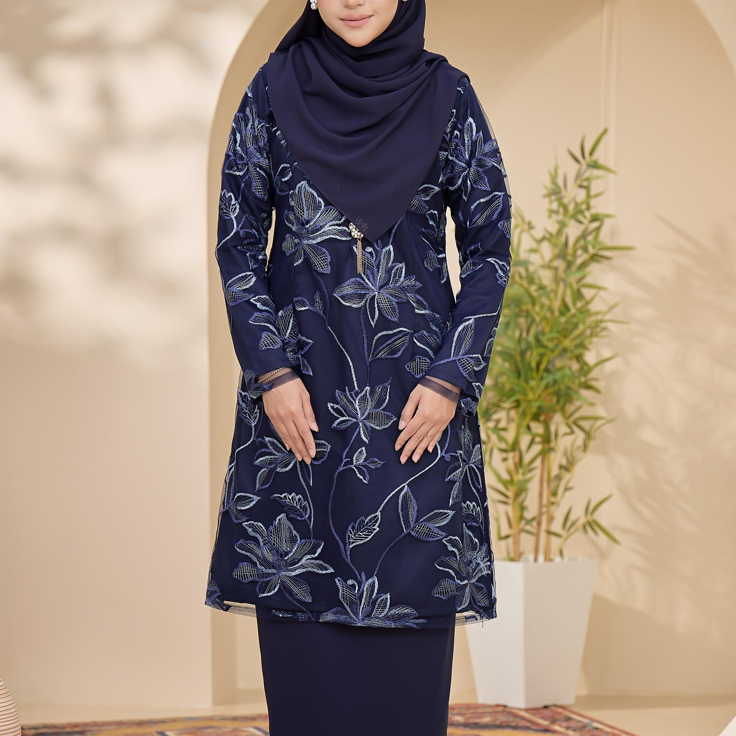 Caralyn Kurung