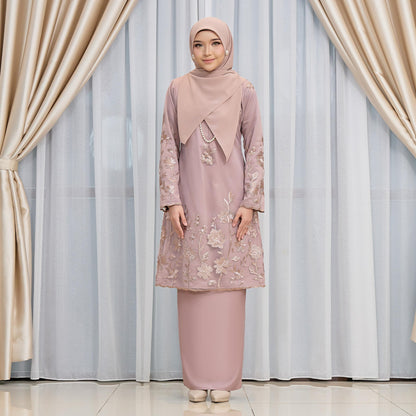 Meara Kurung