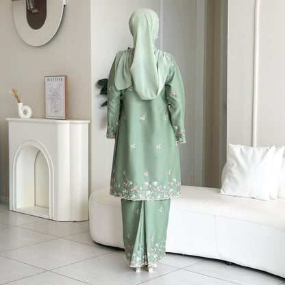 Fitra Kurung