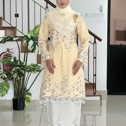 Deluna Kurung