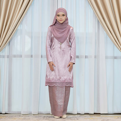 Nerisa Kurung