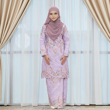 Nalisya Kurung