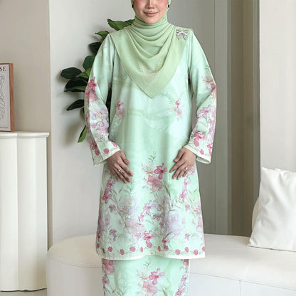 Orched Kurung