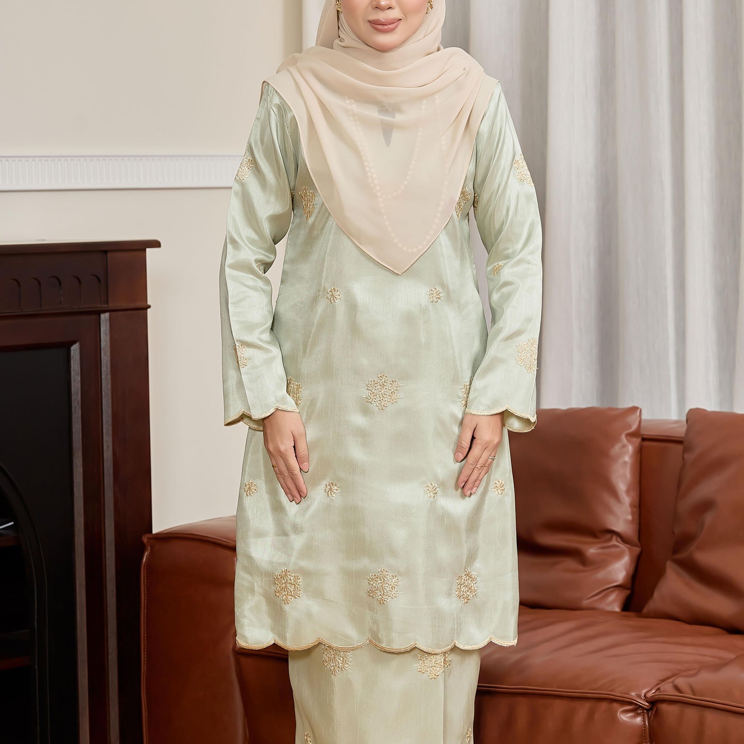 Laurabelle Kurung