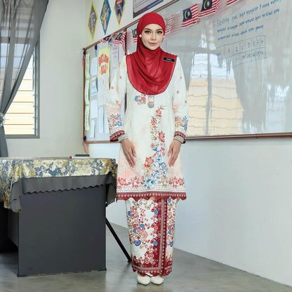 Sri Kesuma Kurung Merdeka