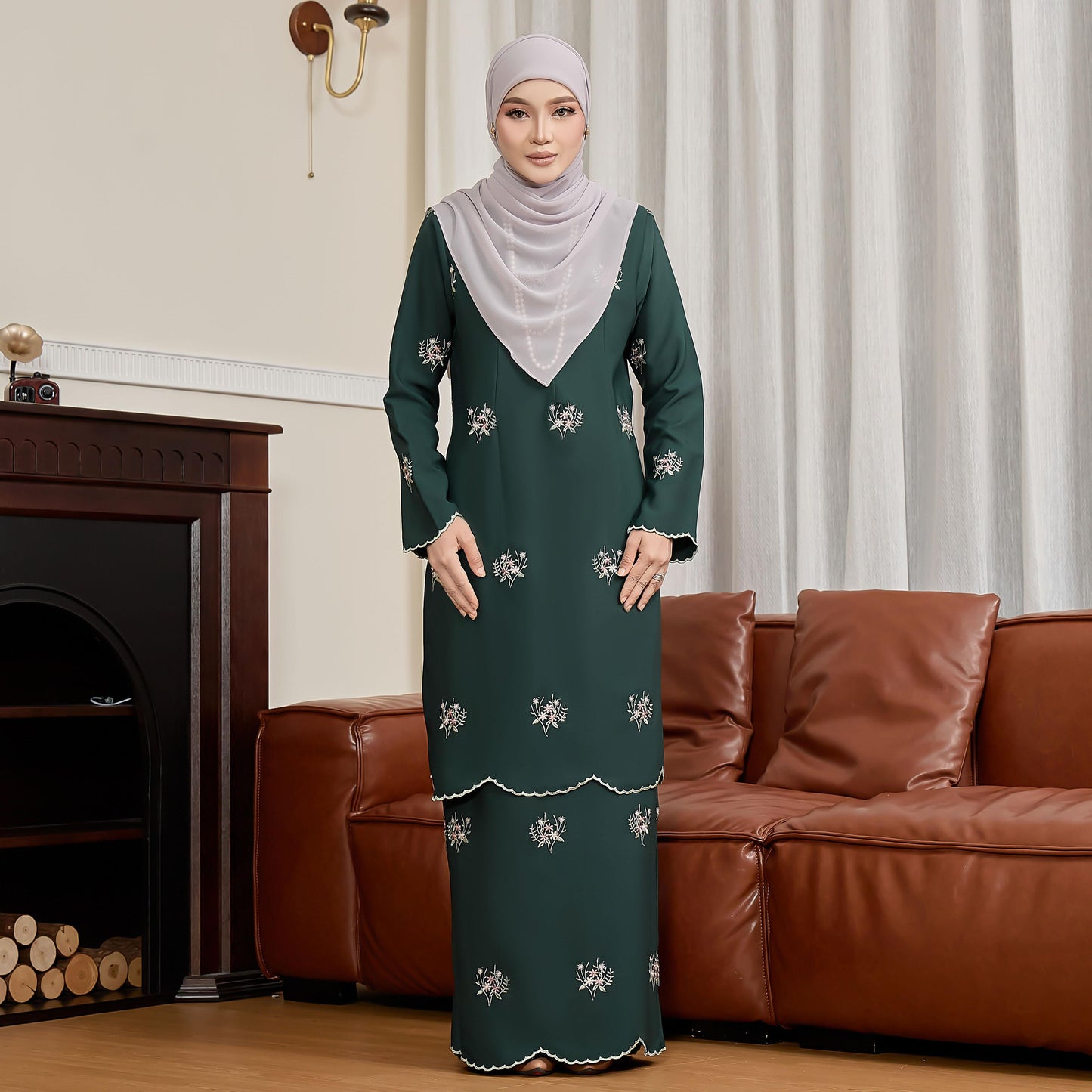Claura Kurung