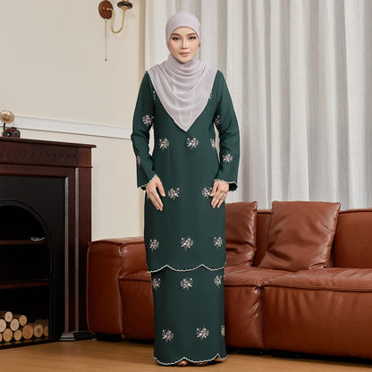 Claura Kurung