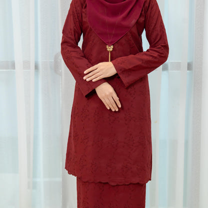 Deluna Kurung