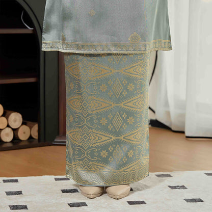 Petra Kurung
