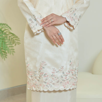 Afya Kurung