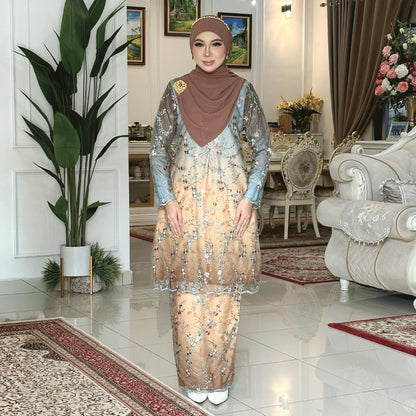 Afrina Kurung