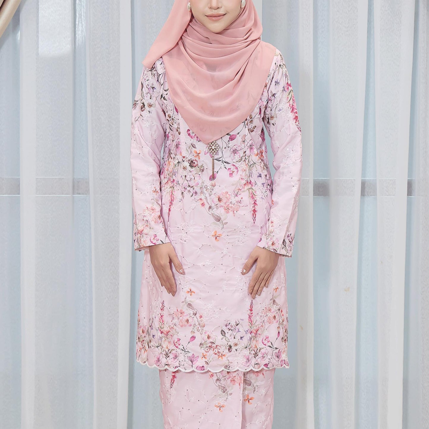 Nalisya Kurung