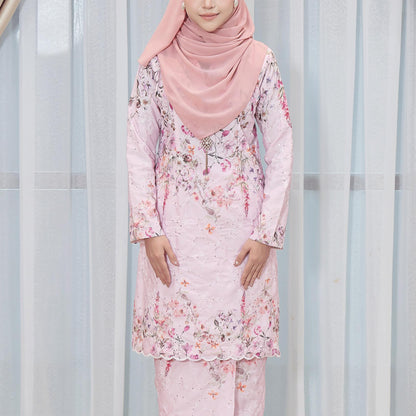 Nalisya Kurung