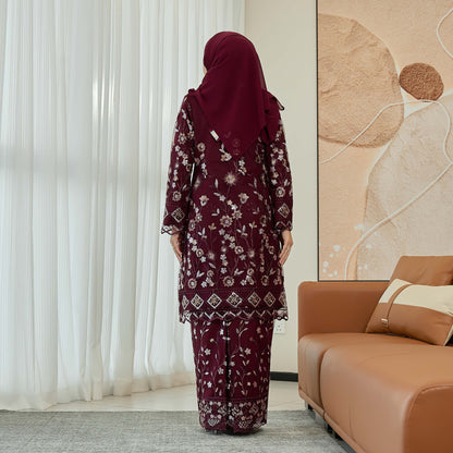 Zaralene Kurung