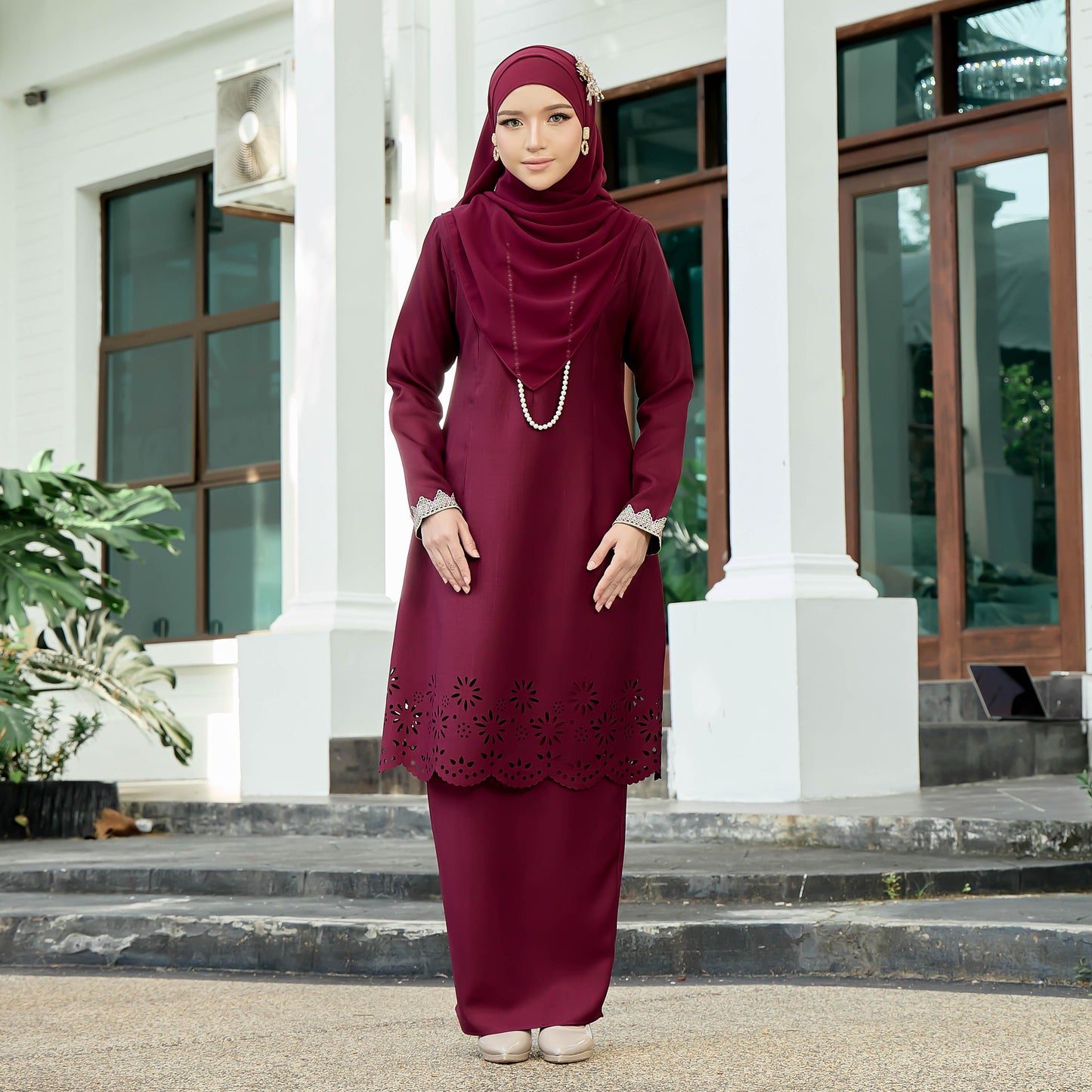 Qasrena Kurung