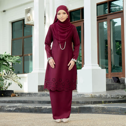 Qasrena Kurung