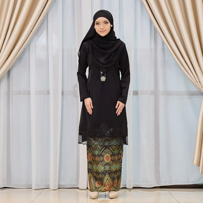 Ning Ayu Kurung