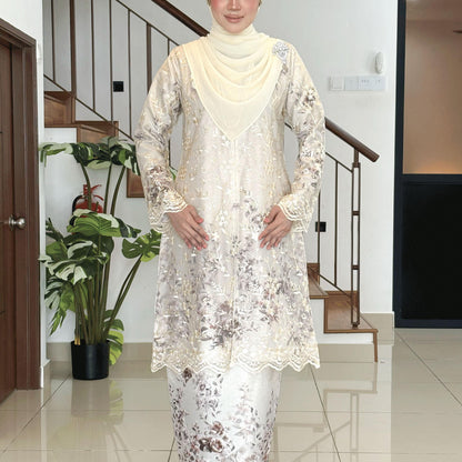 Umaira Kurung