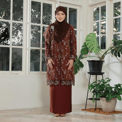 Avelisse Kurung