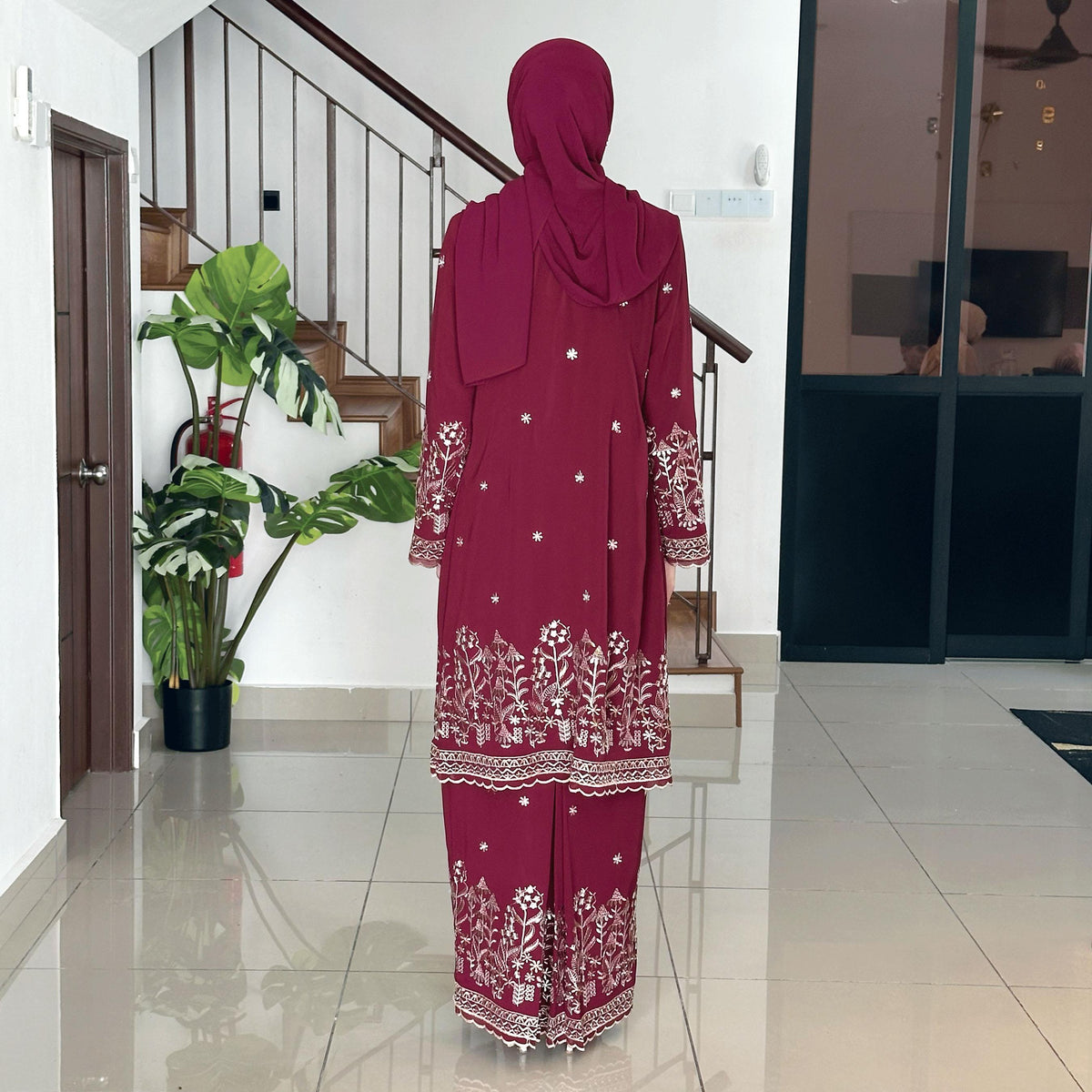 Hasmira Kurung