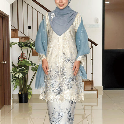 Umaira Kurung