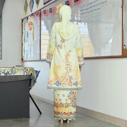 Sri Kesuma Kurung Merdeka