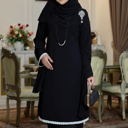 Alaira Kurung
