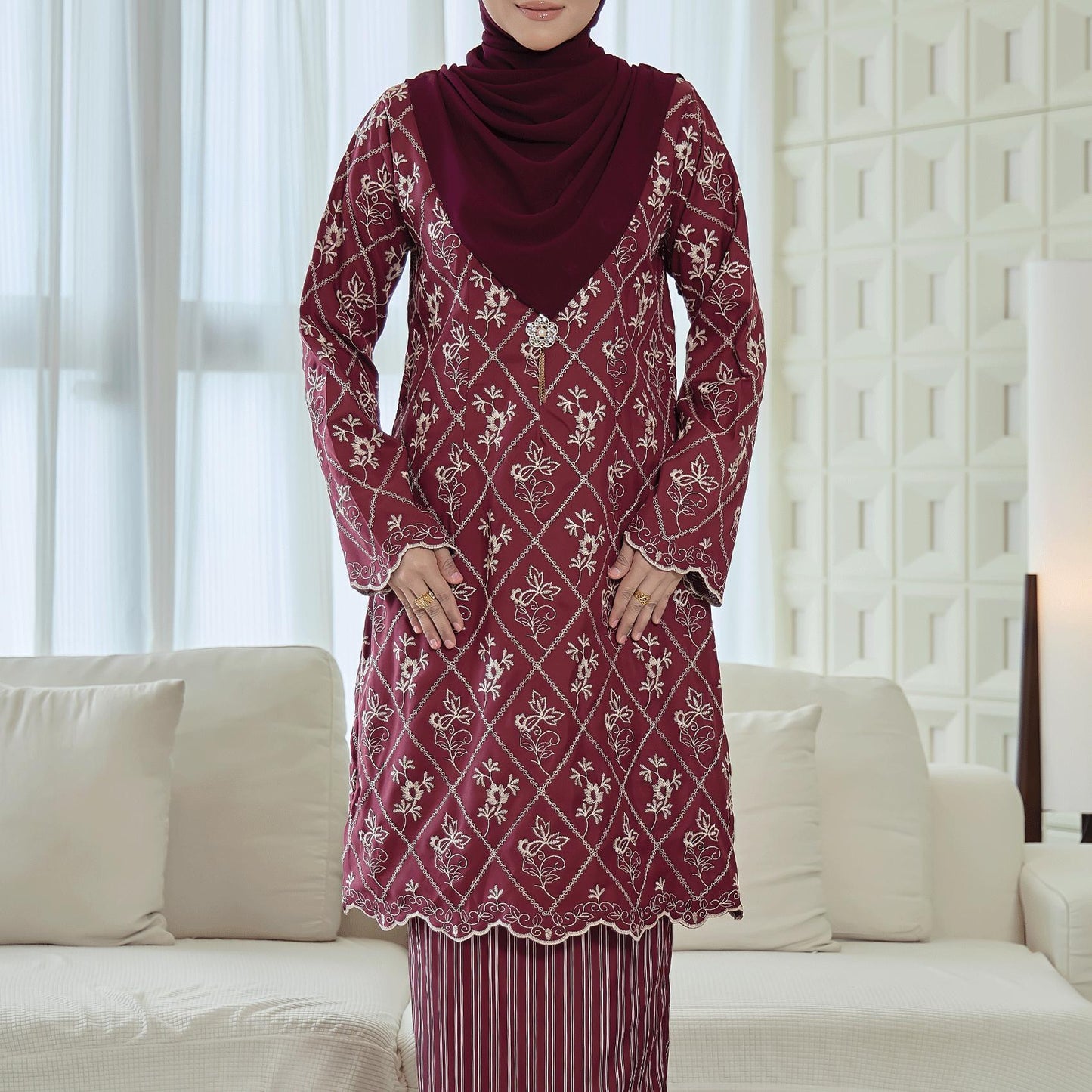Valessa Kurung