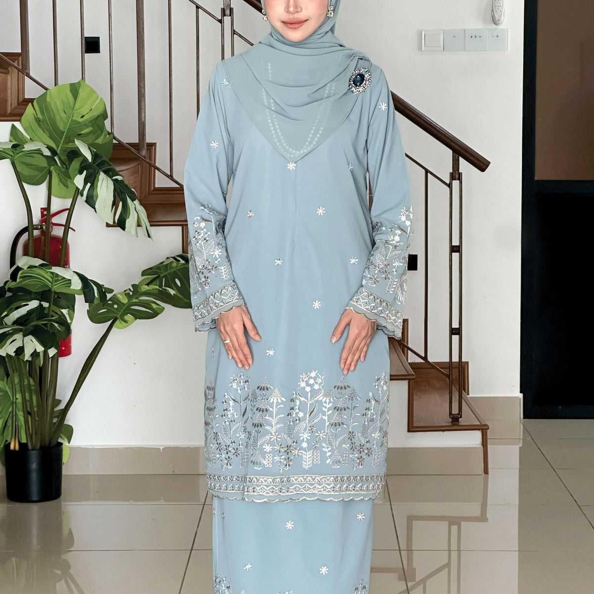 Hasmira Kurung