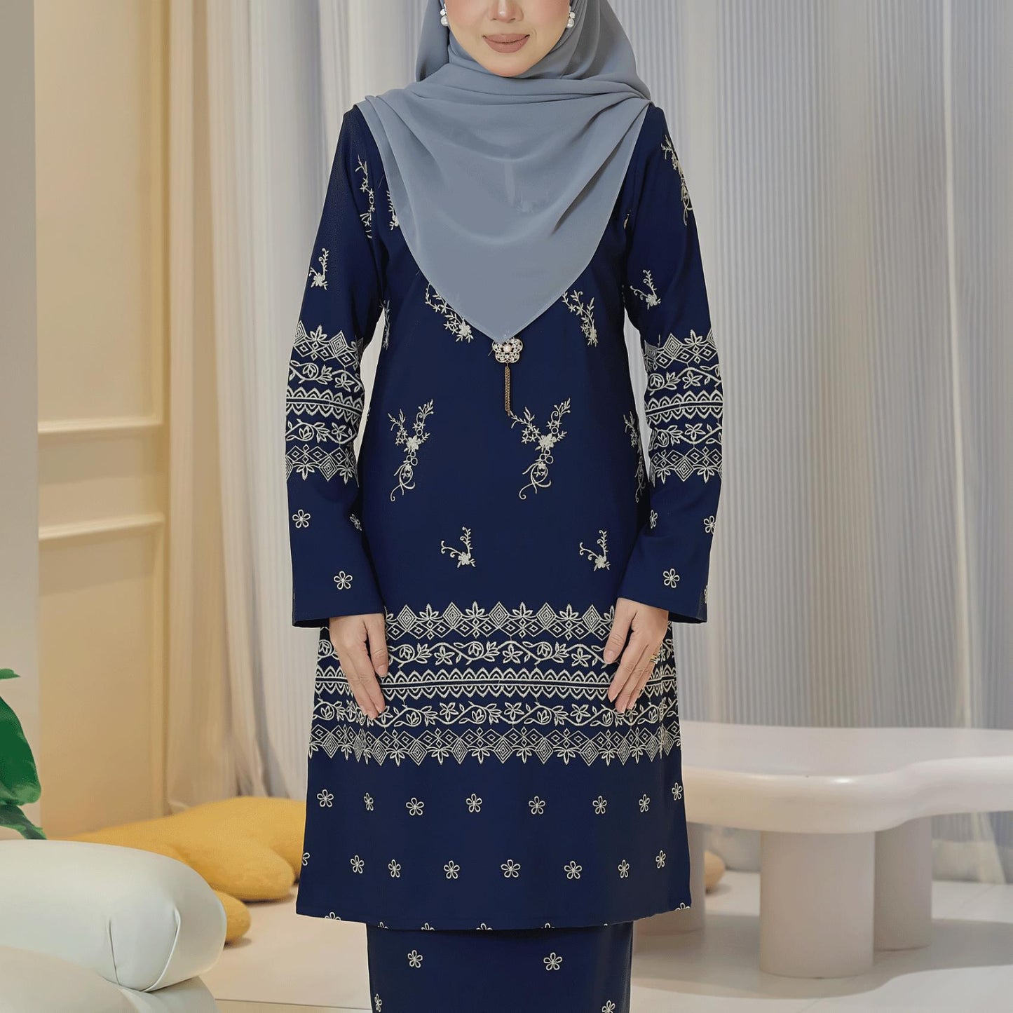 Thaleesa Kurung