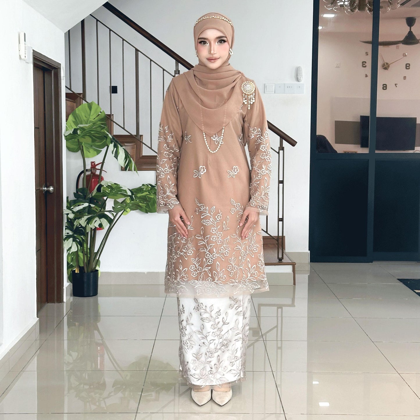 Dyana Kurung