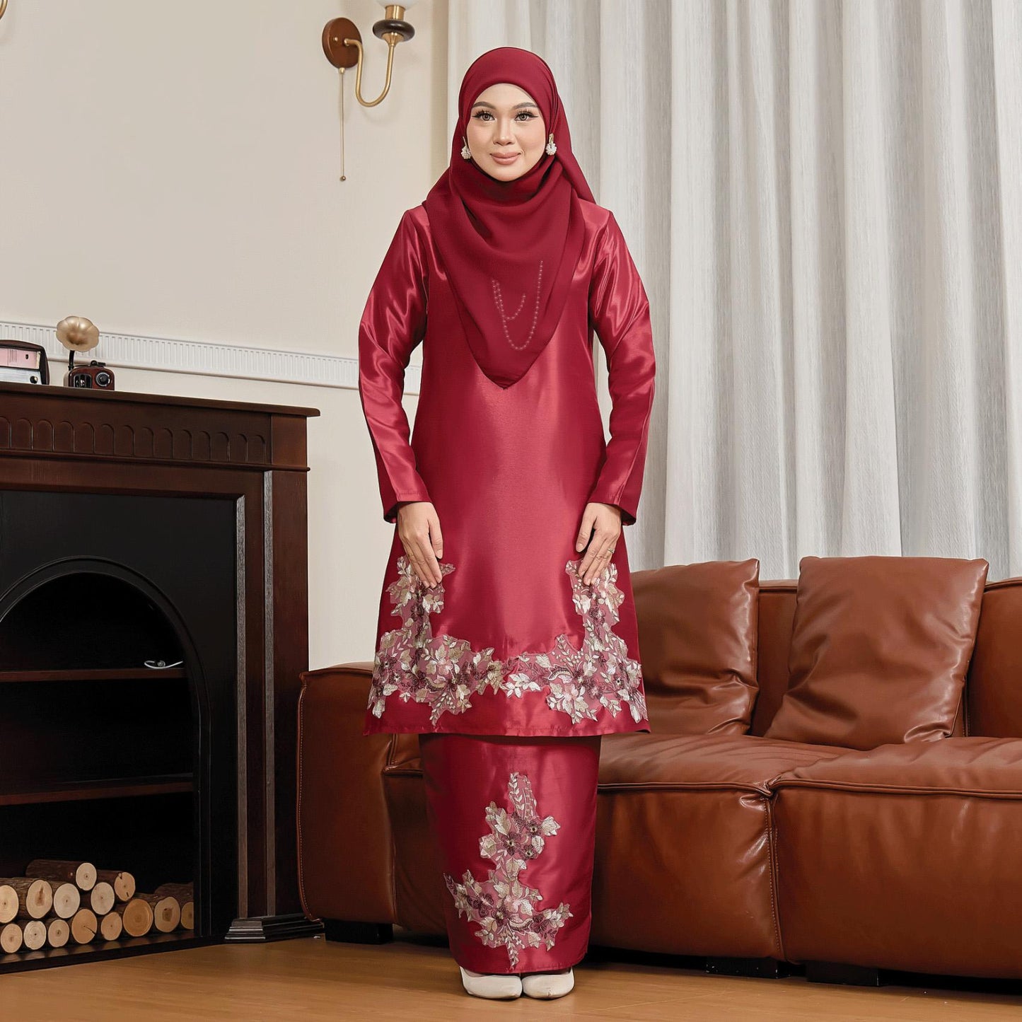 Elianore Kurung
