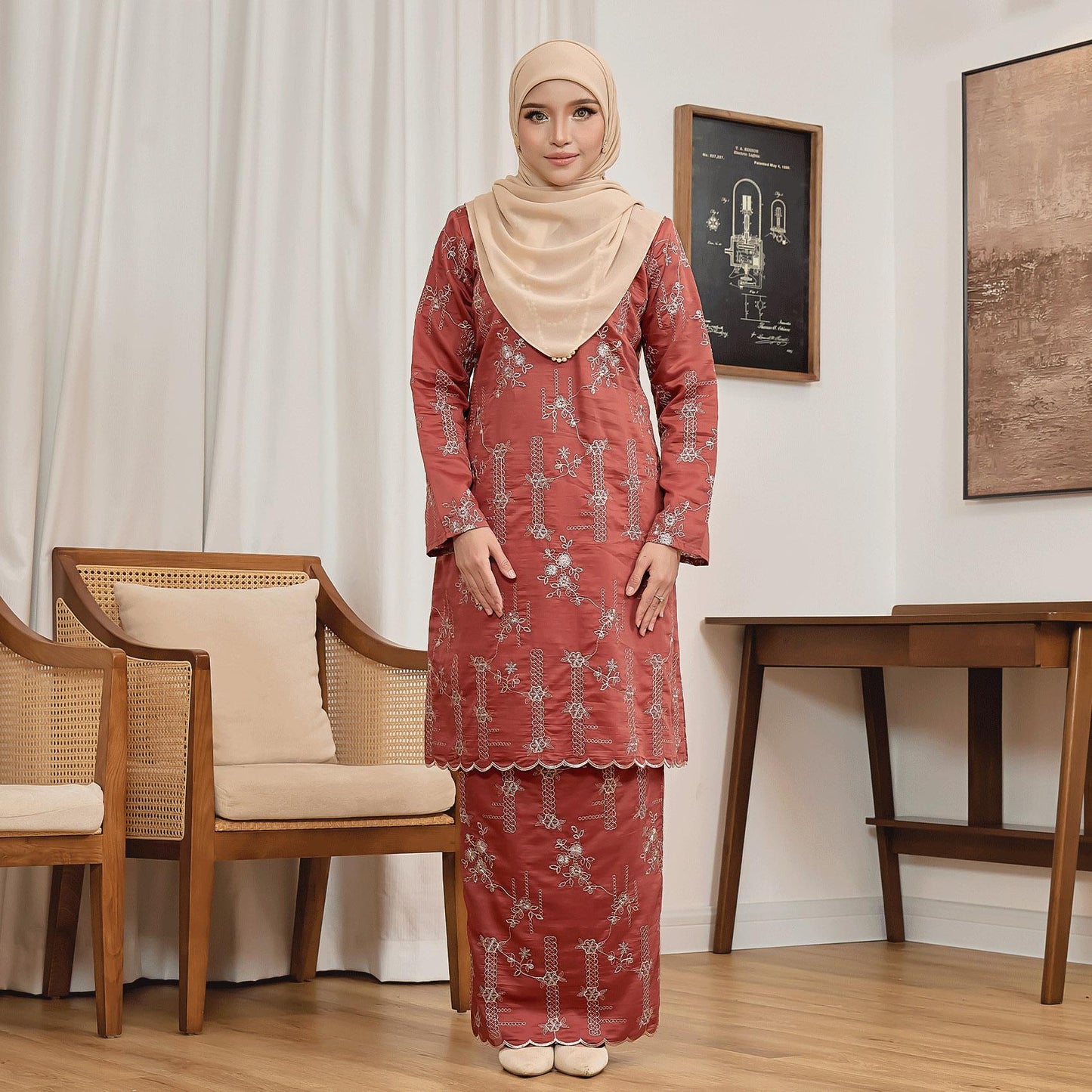 Rozelle Kurung