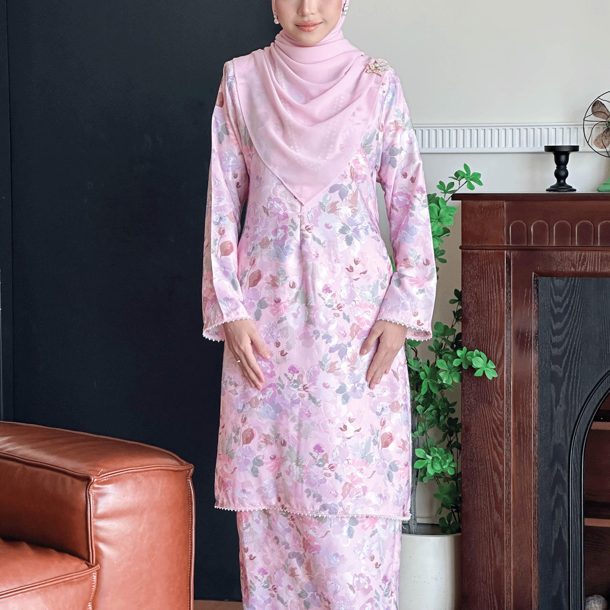 Alia Kurung