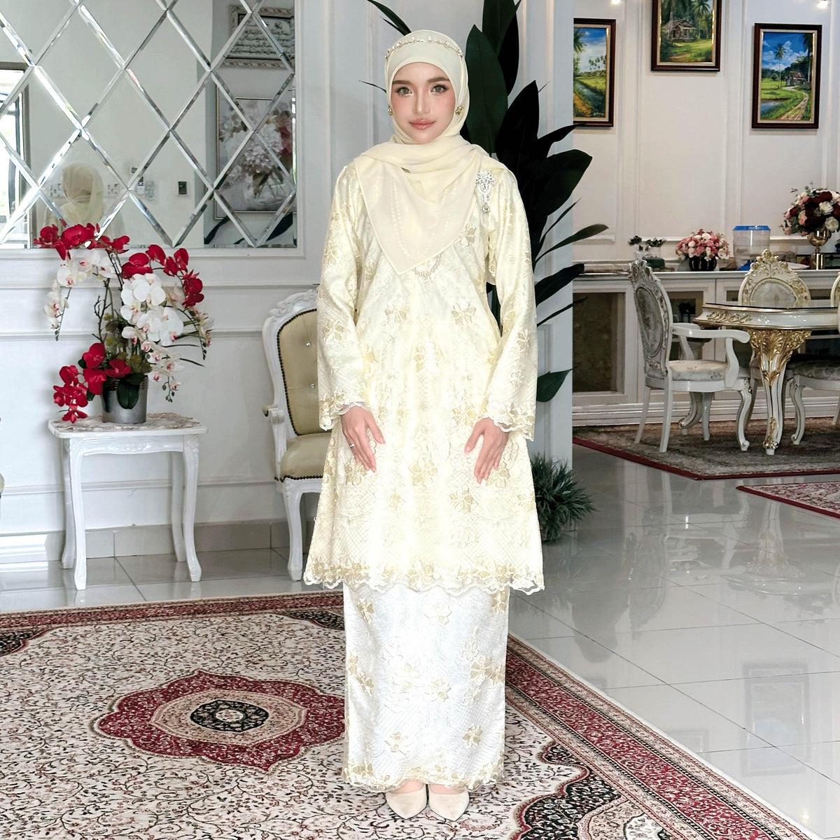 Selina Kurung
