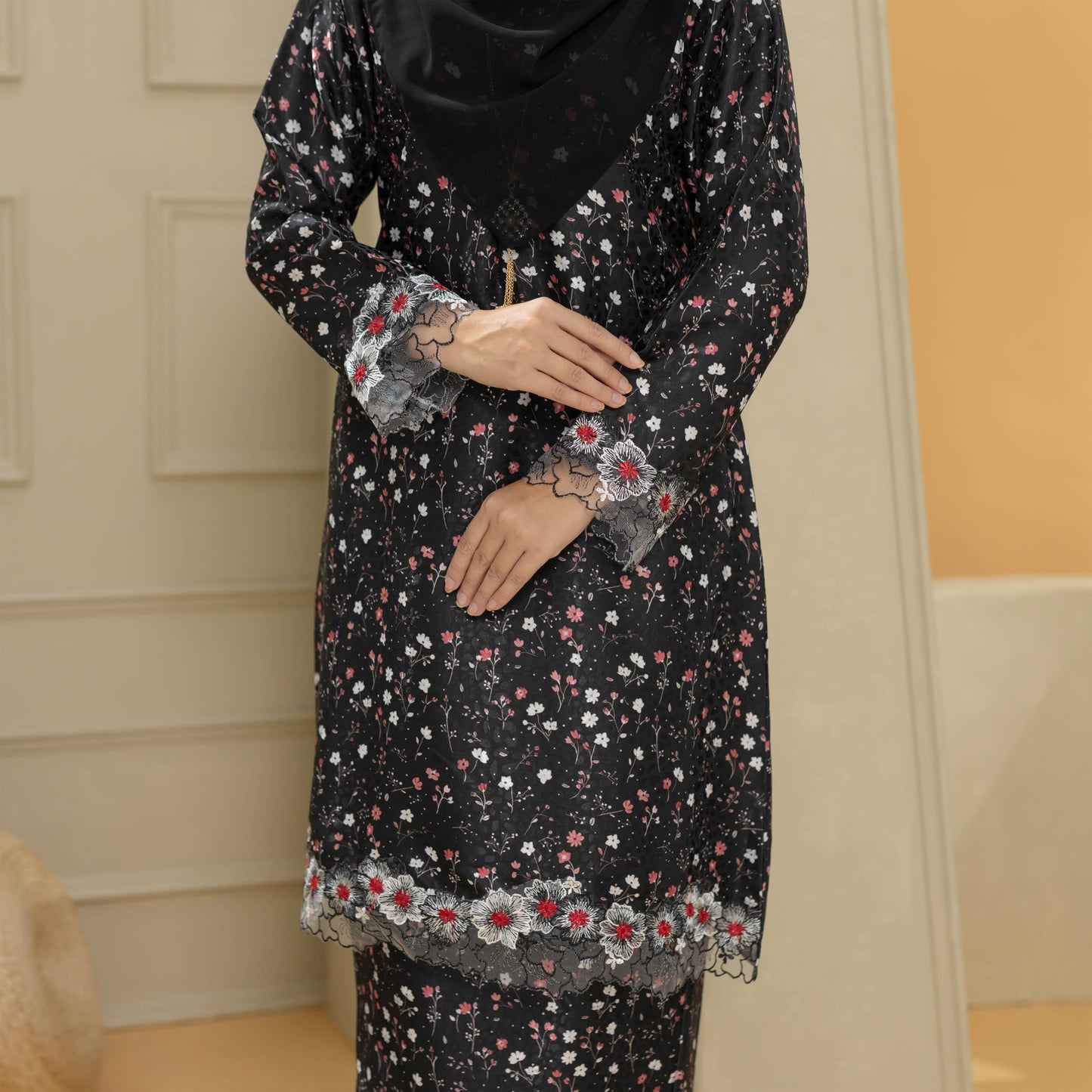 Lily Kurung