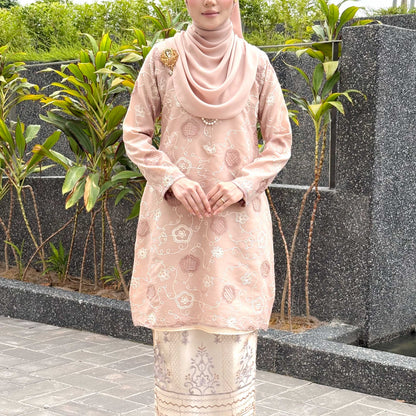 Elissa Kurung
