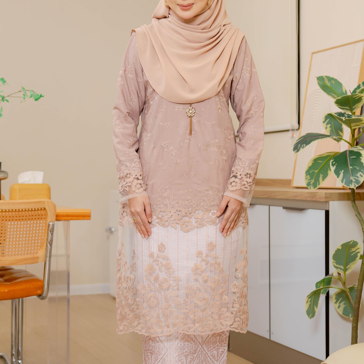 Meville Kurung