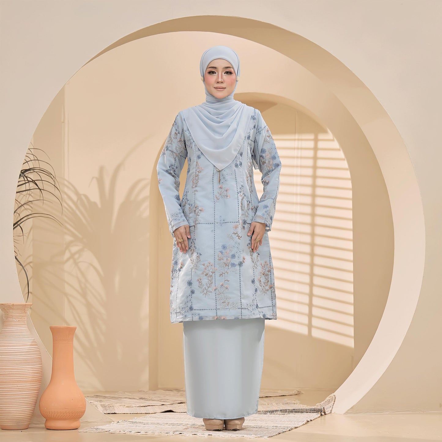Bianca Kurung