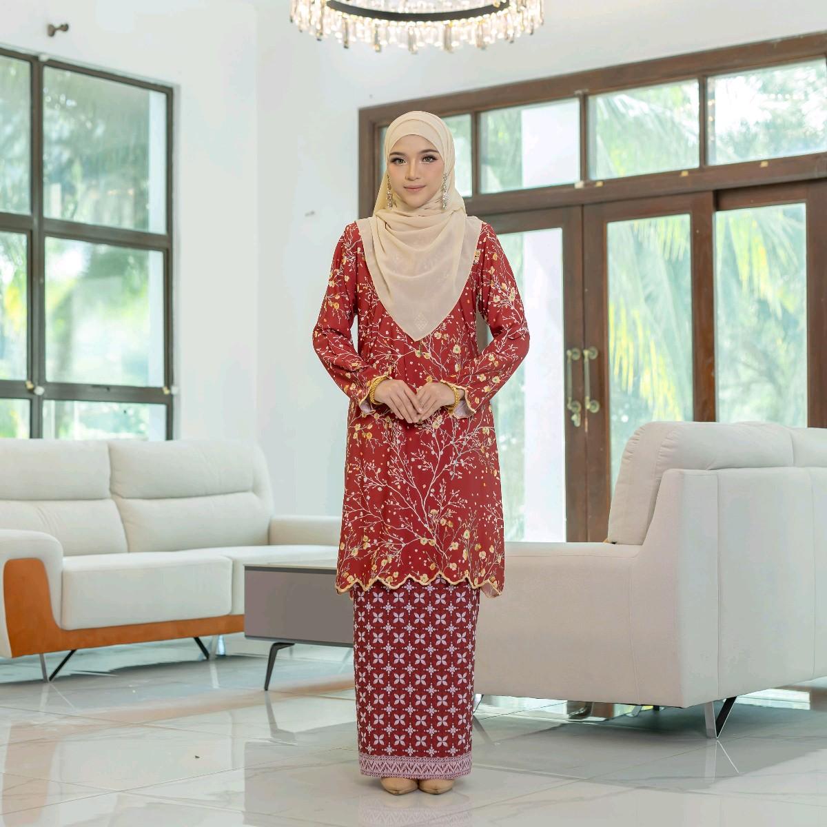 Sonia Kurung