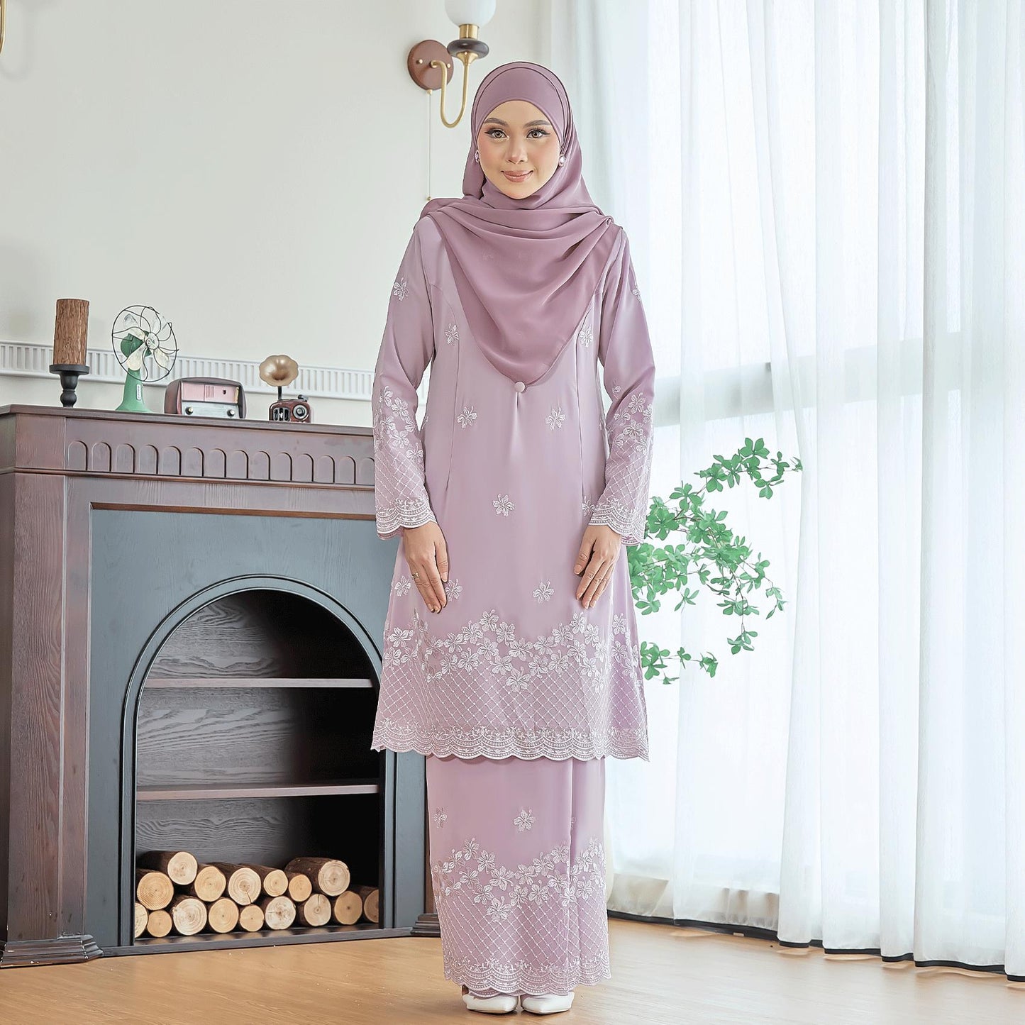 Jeena Kurung