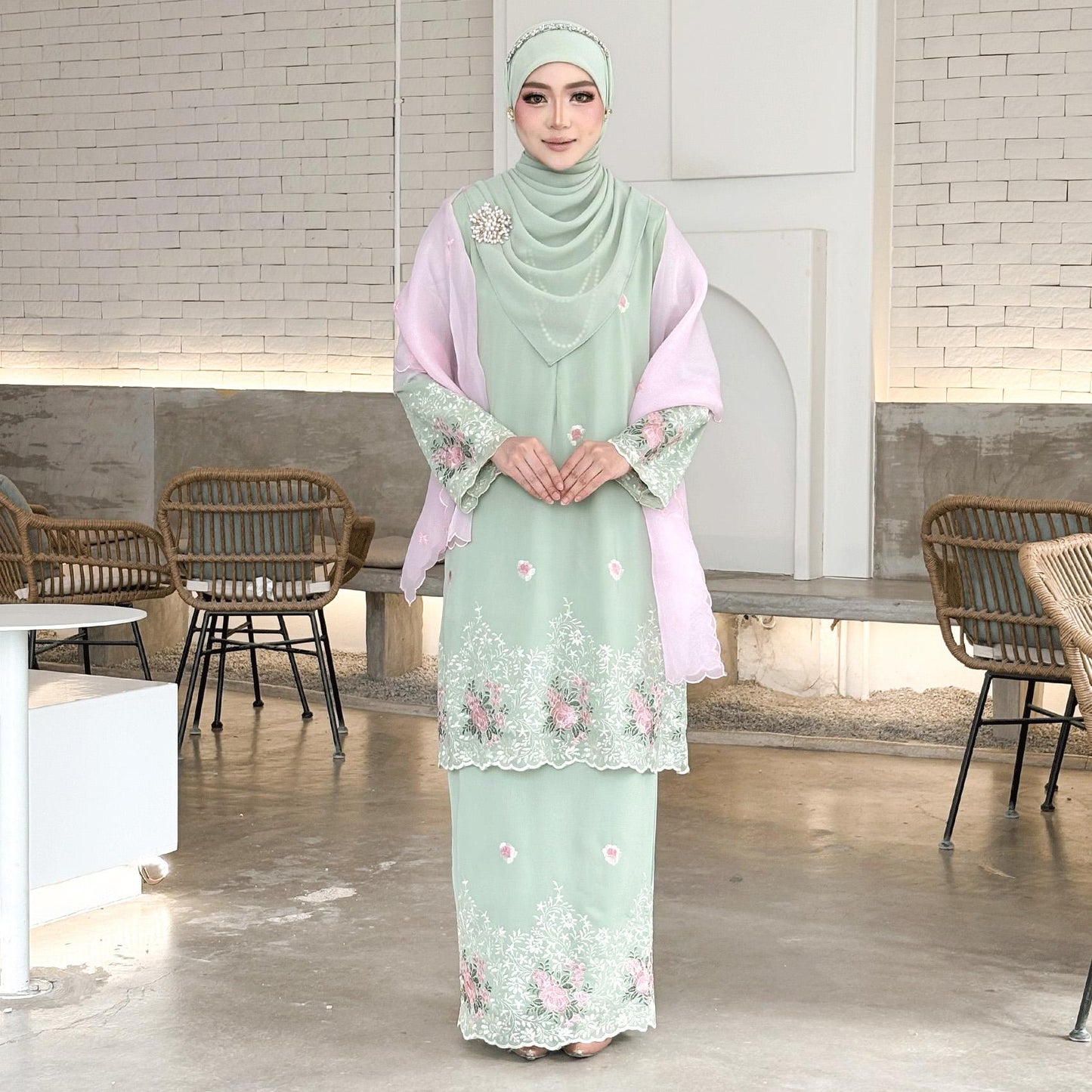 Nabella Kurung