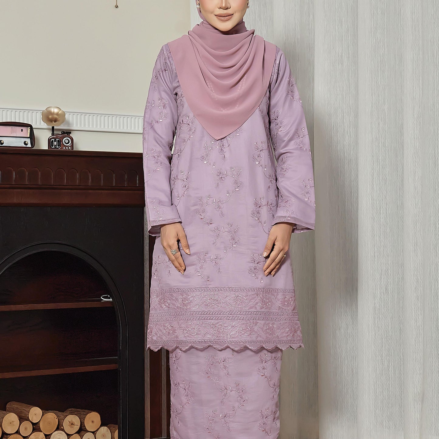 Laudya Kurung