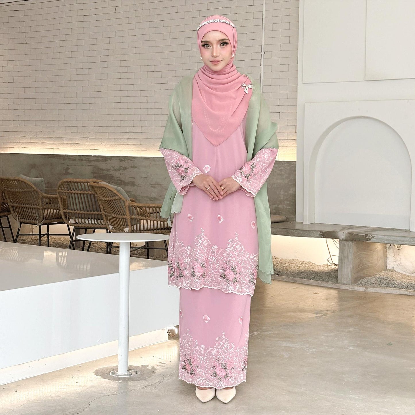 Nabella Kurung